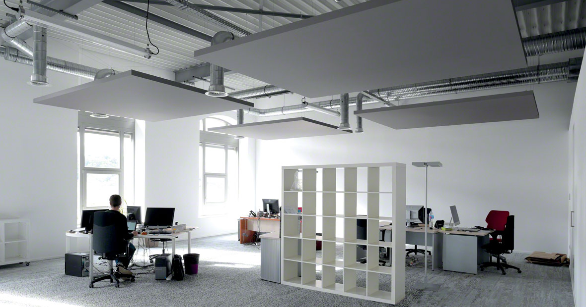 Panneaux acoustiques dans des bureaux